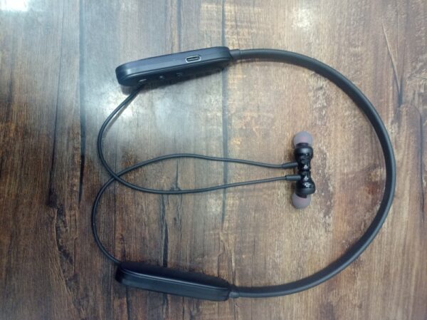 Vital V333 Bluetooth Handfree With Sensor Music Time Upto 25 HRS