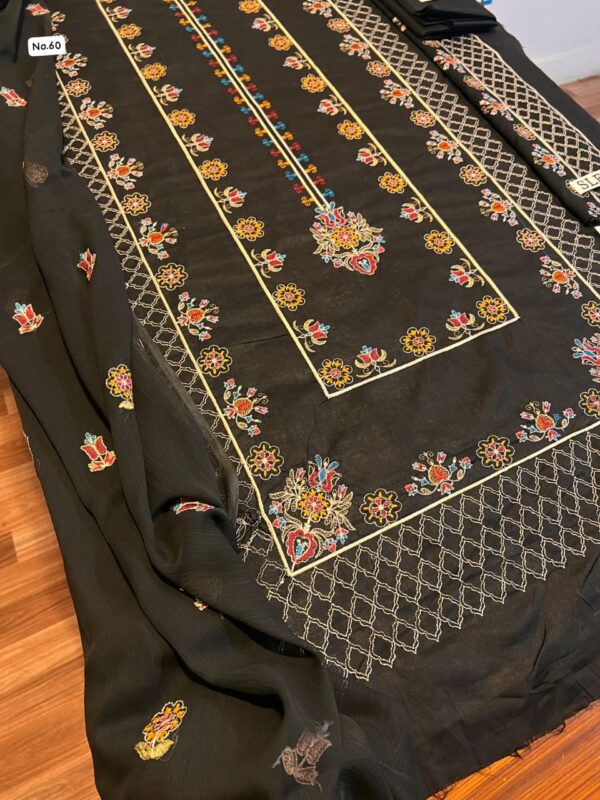 EID COLLECTION 2025 LAWN 9070