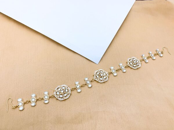 Very beautiful kundan shesh Patti in fine quality
