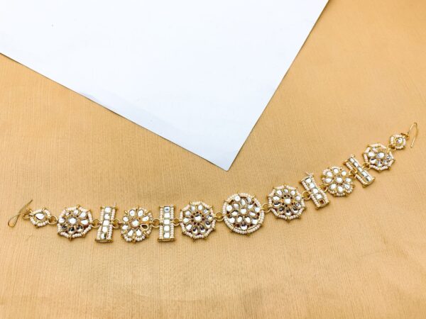 Very beautiful kundan shesh Patti in fine quality