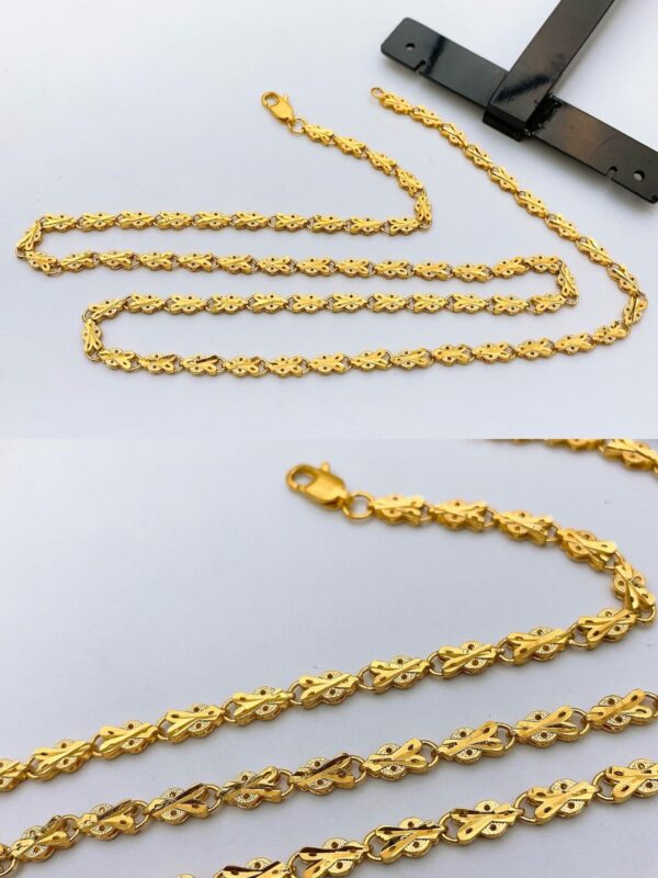 Imported chain in fine quality length 18 inches