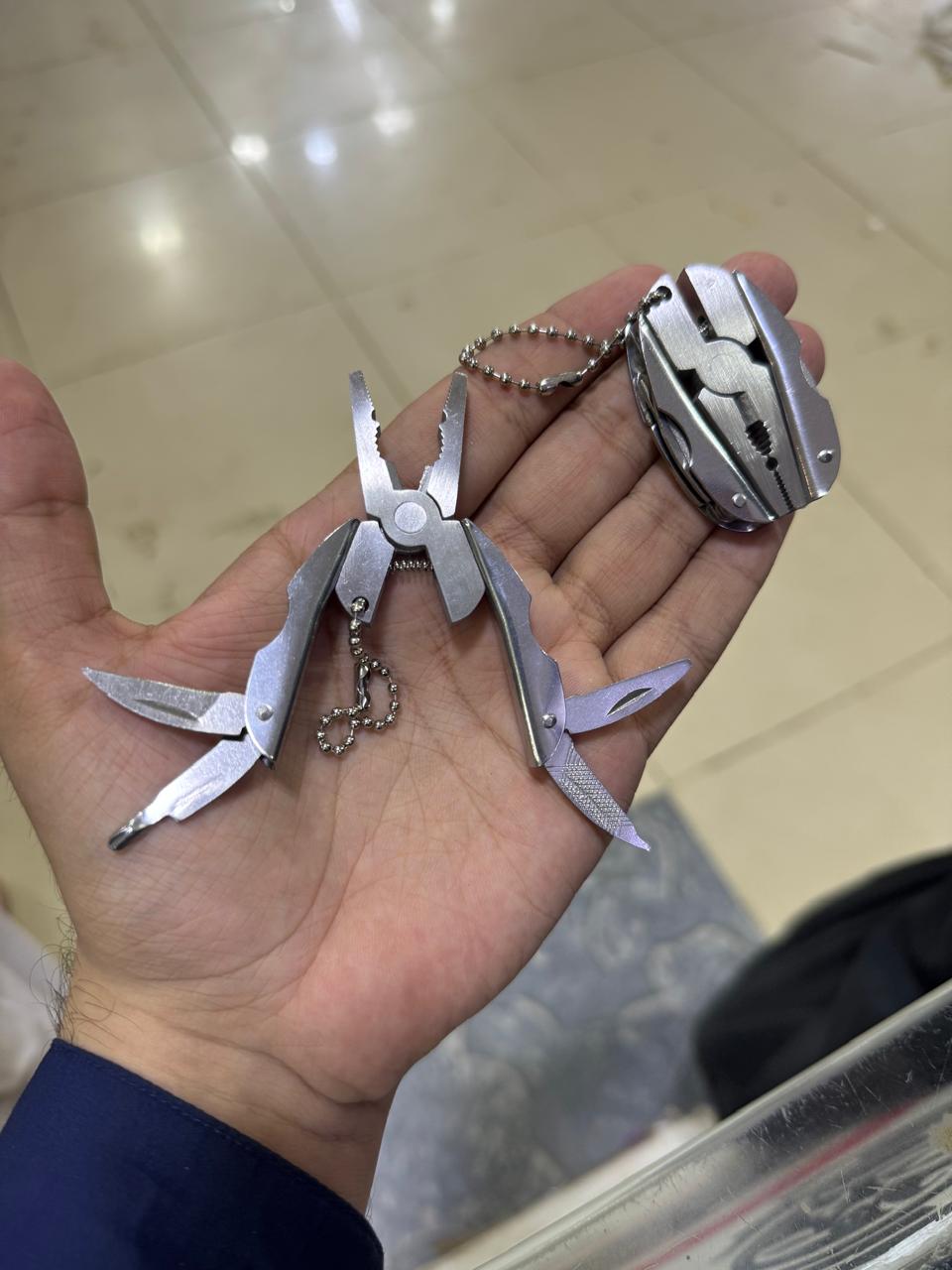 Stainless Steel Outdoor Portable Multitool Pliers Knife Key Chain Screwdriver Multi Tools Mini Pliers Herramientas Multi Tool - Image 2
